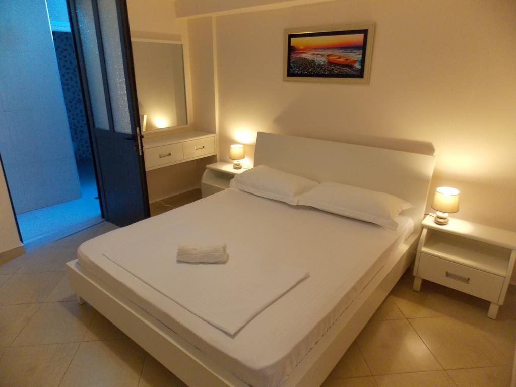 Amber Apartments Saranda Kültér fotó